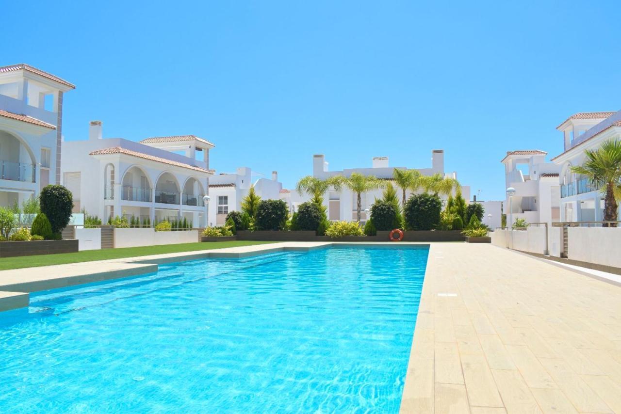 New Build Apartment On Beautiful Modern Complex Rojales Exterior foto